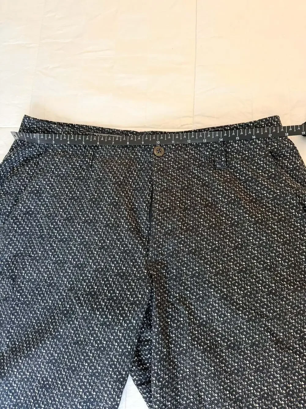 Under Armour Performance Speckled Print Golf Shorts Size 38